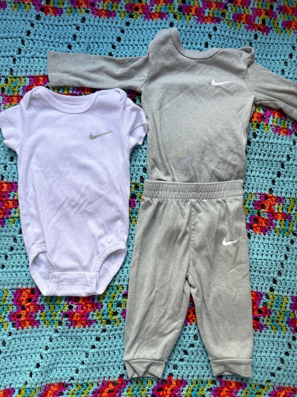 Nike baby matching set